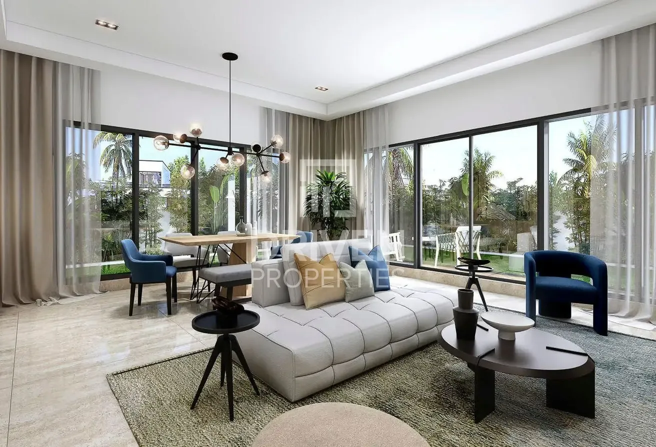 Waterfront Living | Genuine Resale| Prime Location