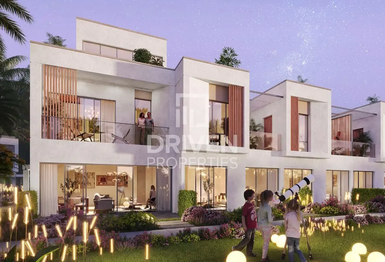 Waterfront Living | Prime Location | Modern Layout