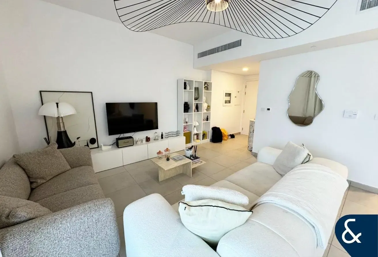 Burj Al Arab View | Low Floor | 2 Bedrooms