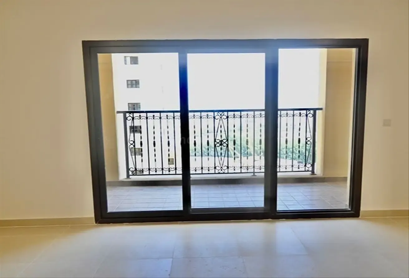 Unfurnished 2 Bed Room | Community View