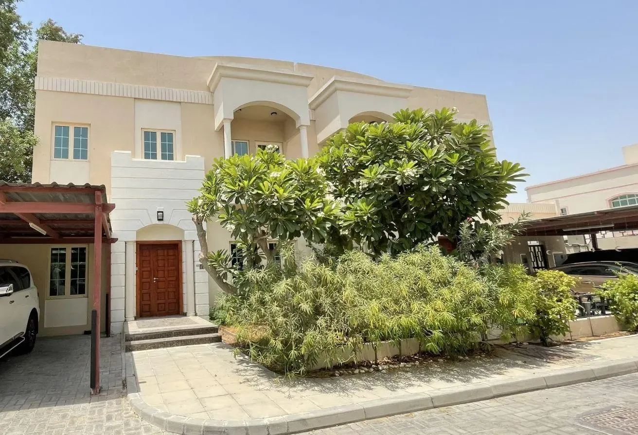 5BR Villa + Maid |Private Garden |Prime Location