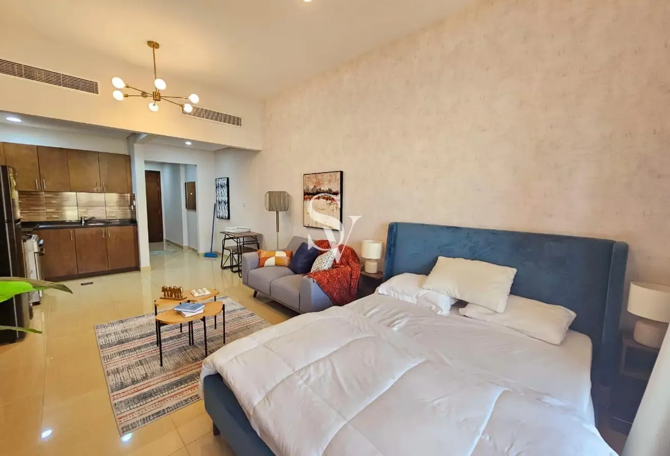 Chiller Free | Upgraded | Low Floor | Near Park