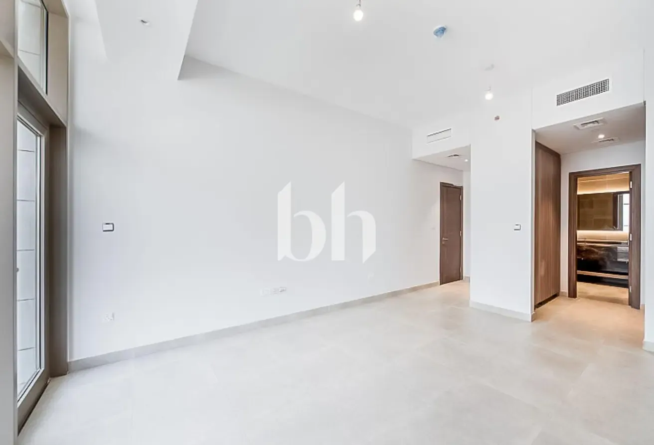 Ready and Vacant | Amazing Amenities | No Balcony
