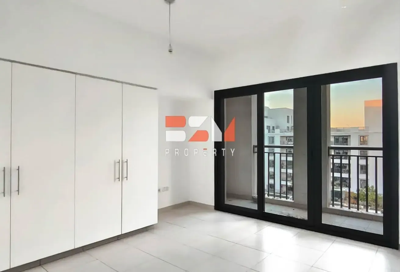 Large 3BR Apartment | Pool Facing | Vacant Now