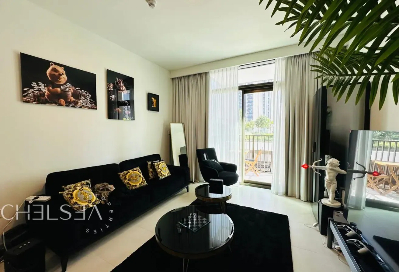 SPACIOUS | FURNISHED | READY TO MOVE