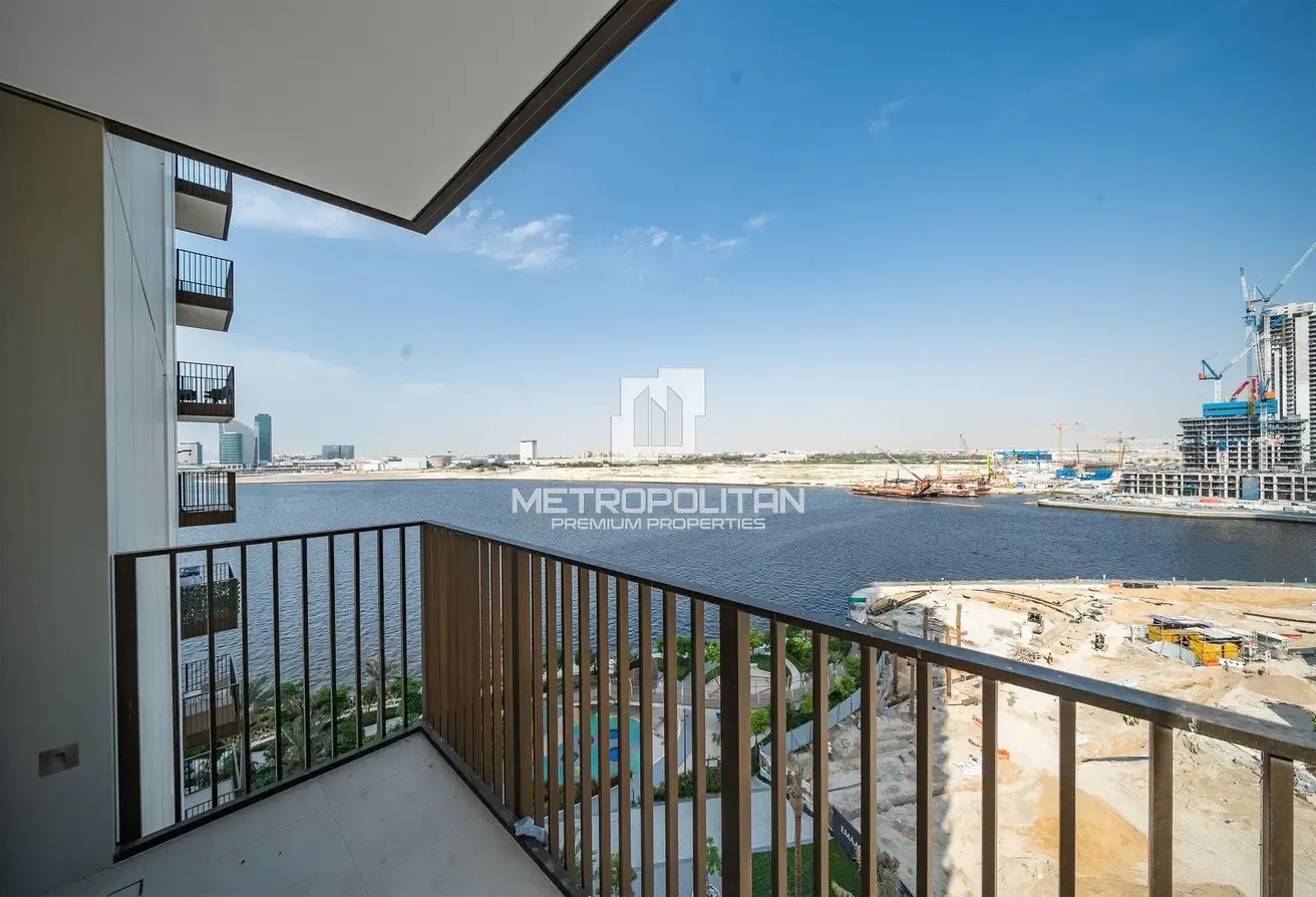 Water Views | Corner Unit | Large Layout