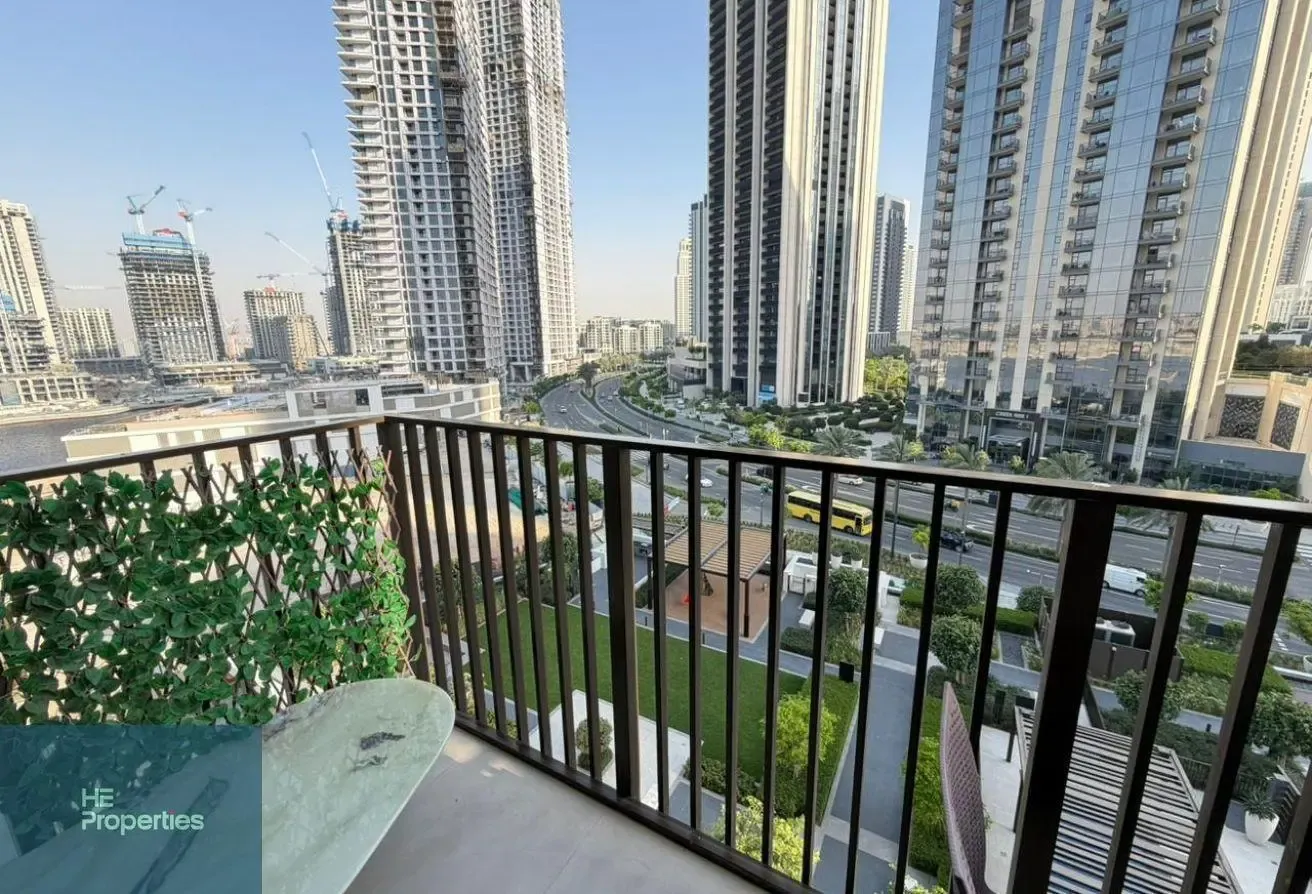 MODERN LAYOUT | FURNISHED | READY TO MOVE