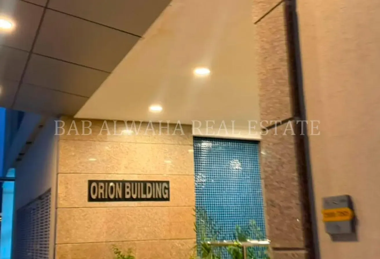 Elegant & Spacious 1Bedroom Apt Bright Interiors.