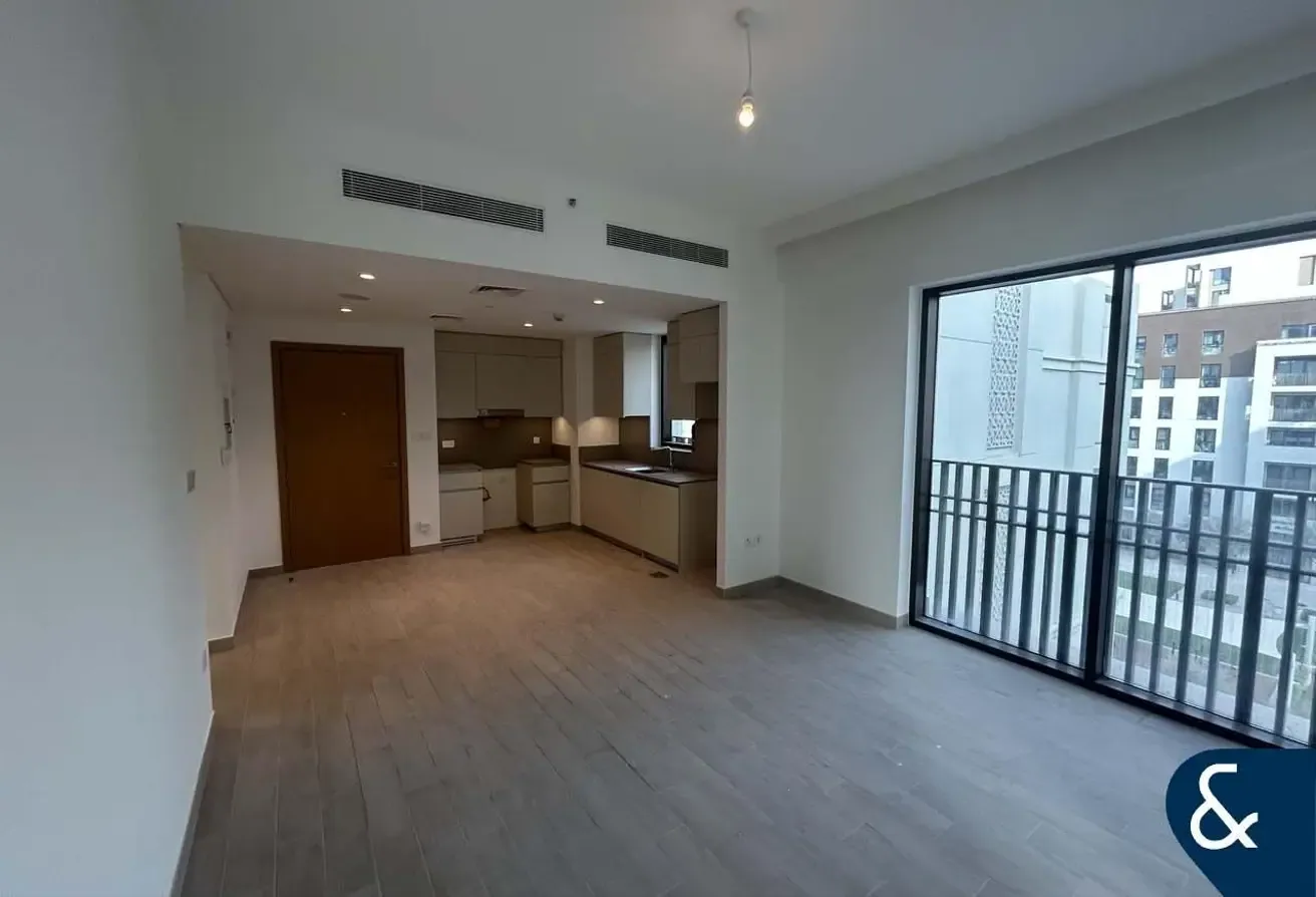 1 Bedroom | Canal View | Corner Unit