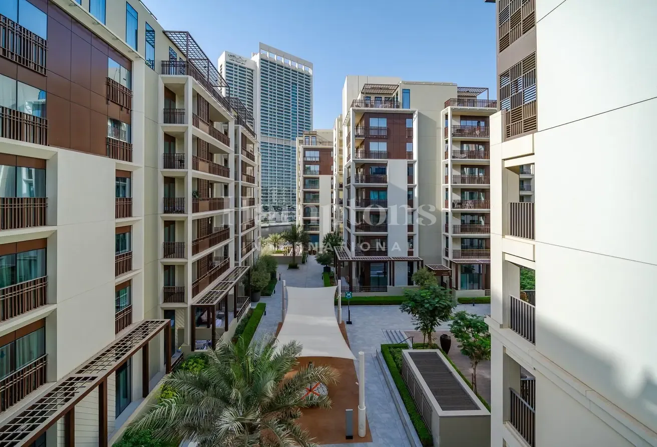 Spacious Living | Creek Beach | Lagoon View
