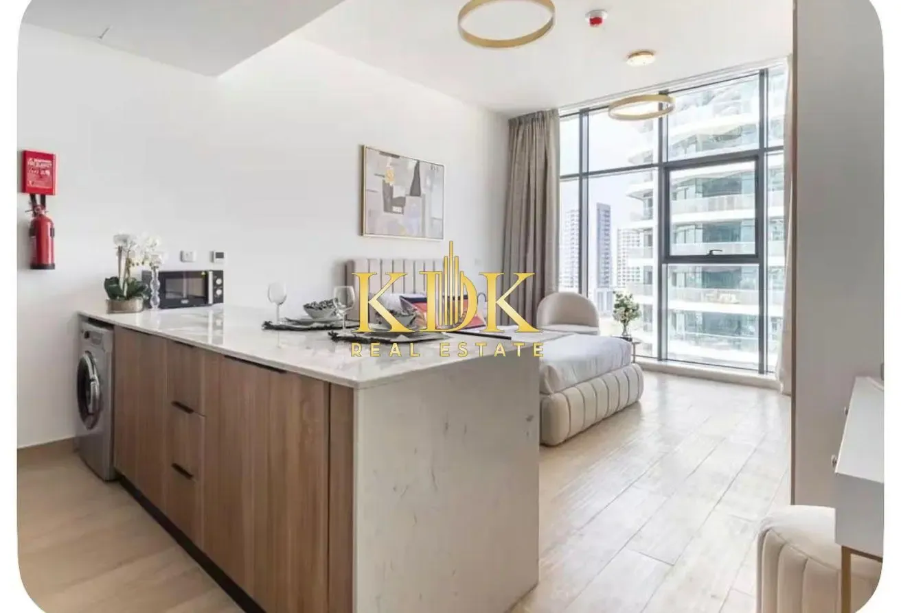 Furnished Studio | Regina Tower | City & Community