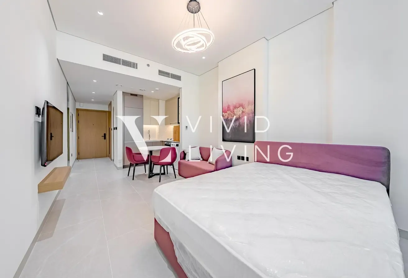 Vacant | Fully Furnished | Road View