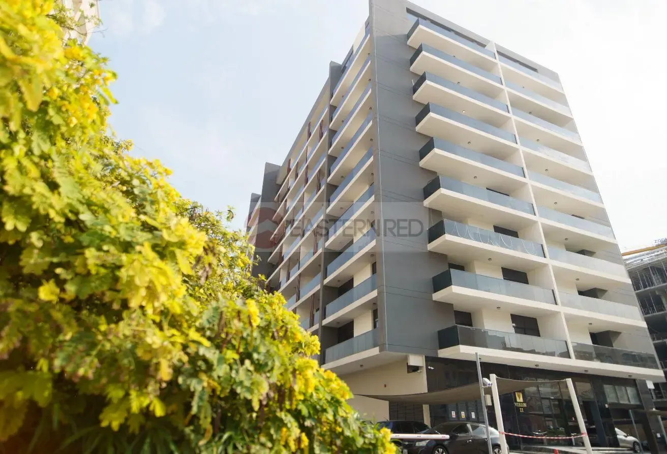 WELL MAINTAINED- READY TO MOVE IN - DEWA ONLY AC!!