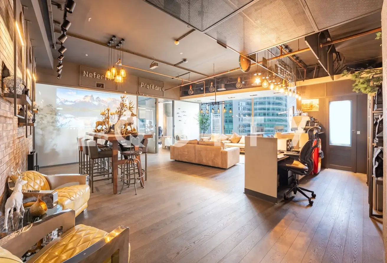 Lake Views | Grade A Tower | Corner Office