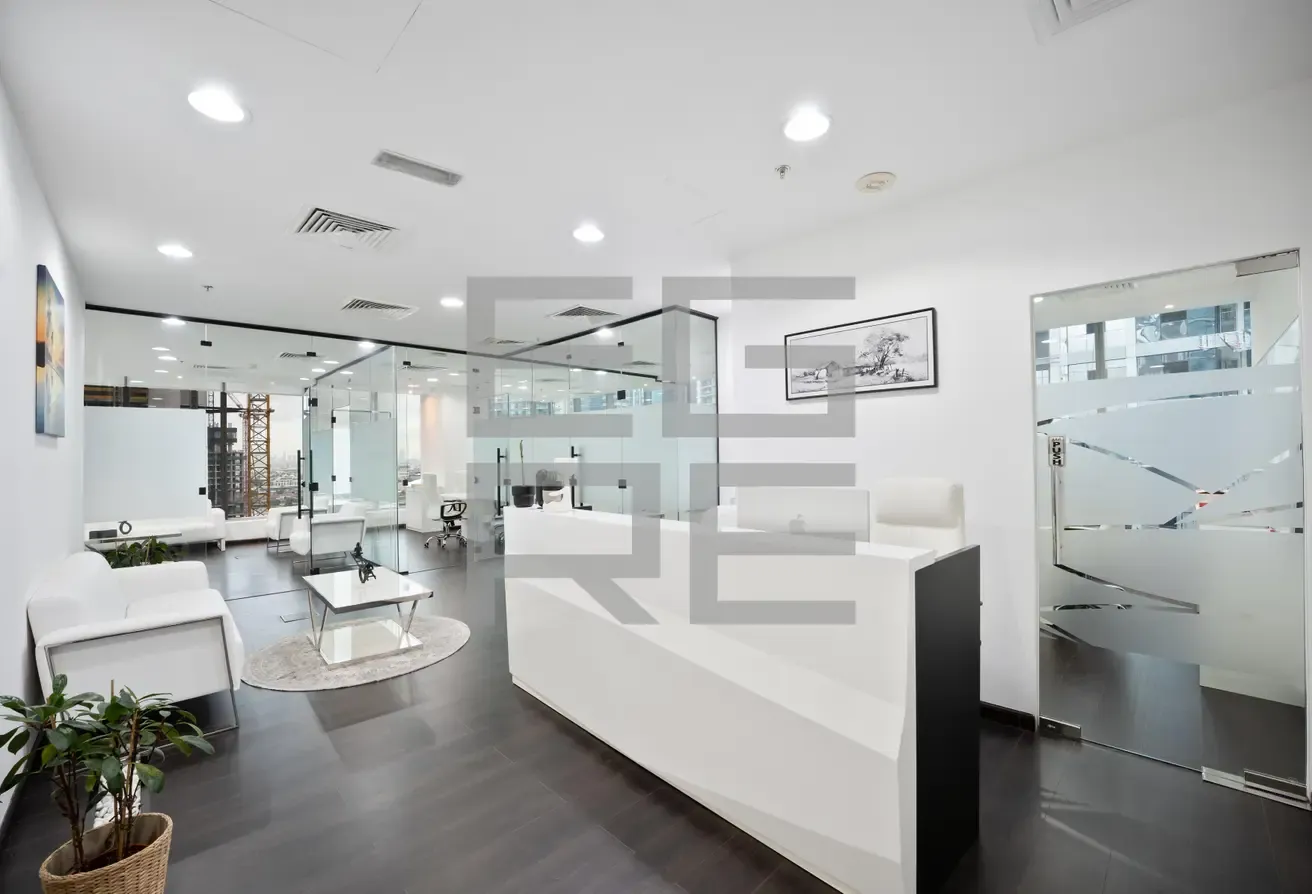 Fully Furnished| Newly Renovated| Glass Partition