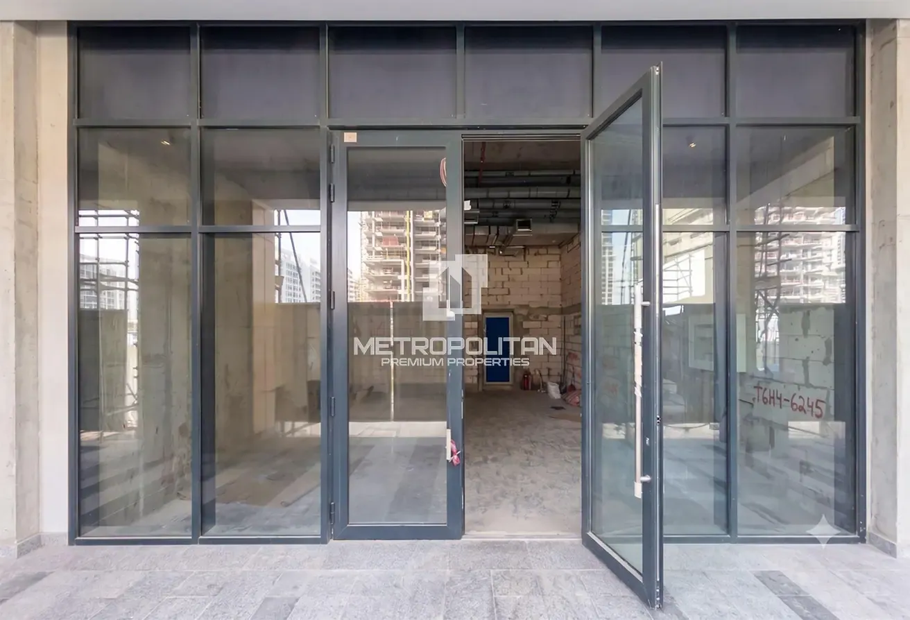 Prime Retail Unit | Lagoon View | Multiple Options
