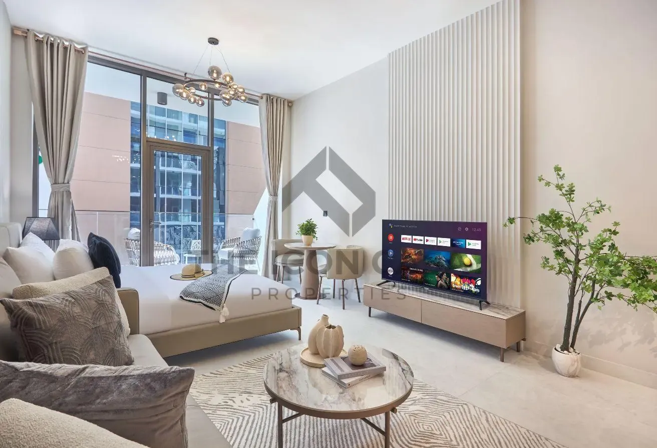 Modern Studio | Vibrant Location | Free WIFI