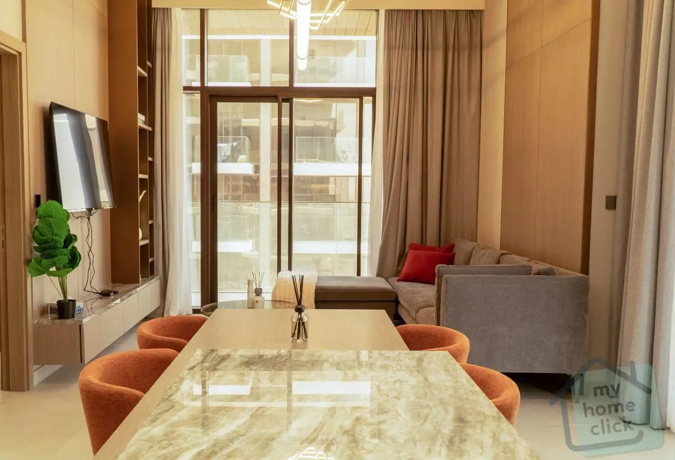 Fully Furnished | Mid floor | Community View