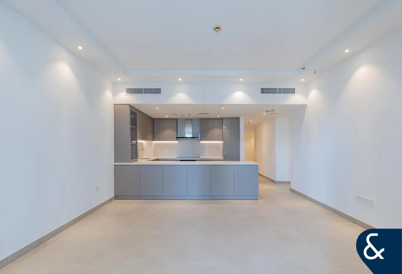 3 Bed +Maids | Renovated | Vacant on Transfer