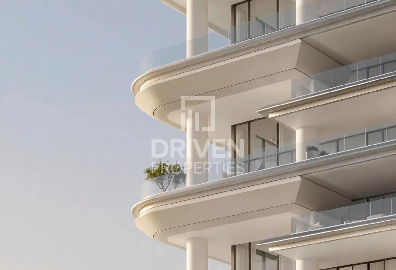 High Floor Unit | Waterfront and Skyline Views