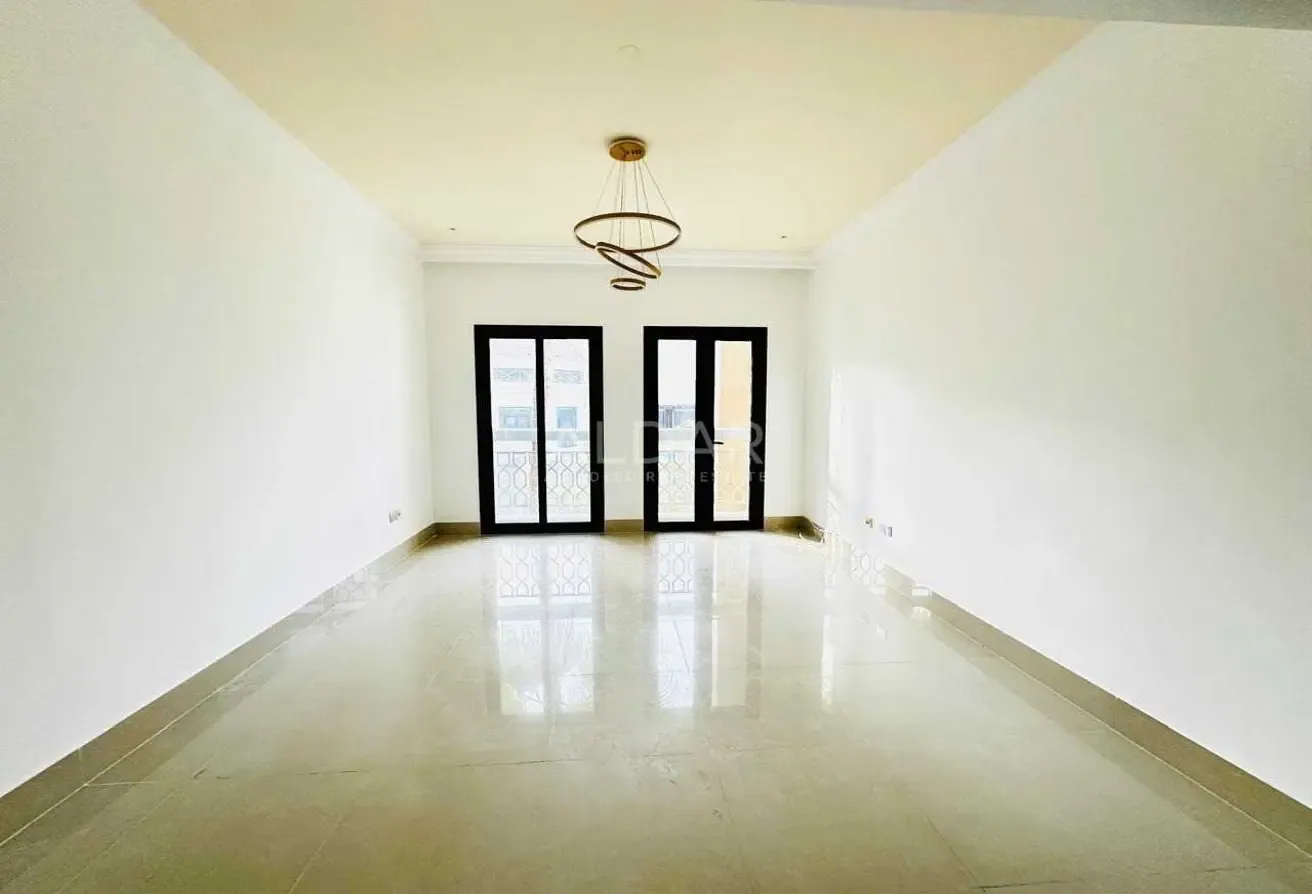 Near JSS | Fully Renovated | 2 Baths | Vacant Now