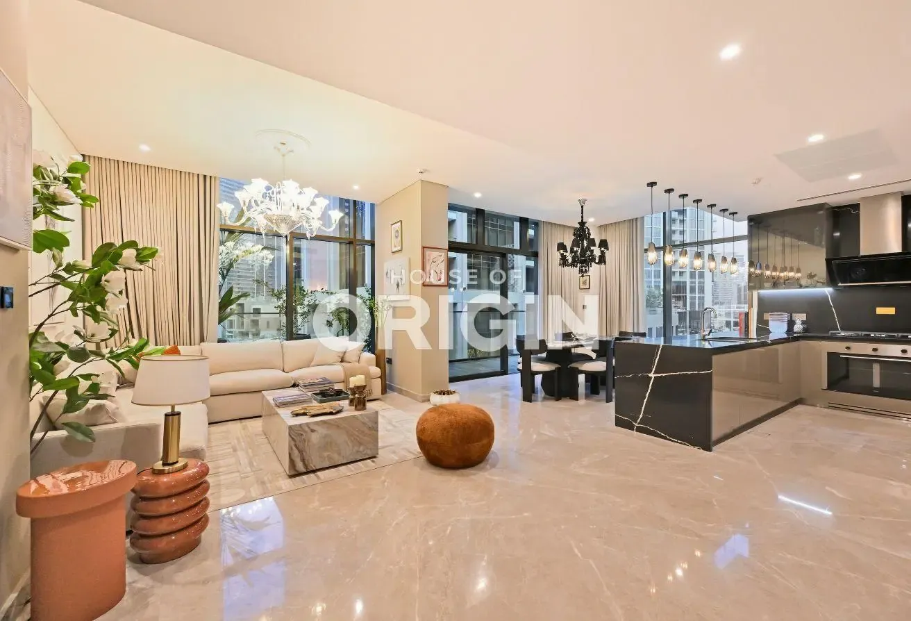 Luxury | Duplex | Waterside Living | Vacant