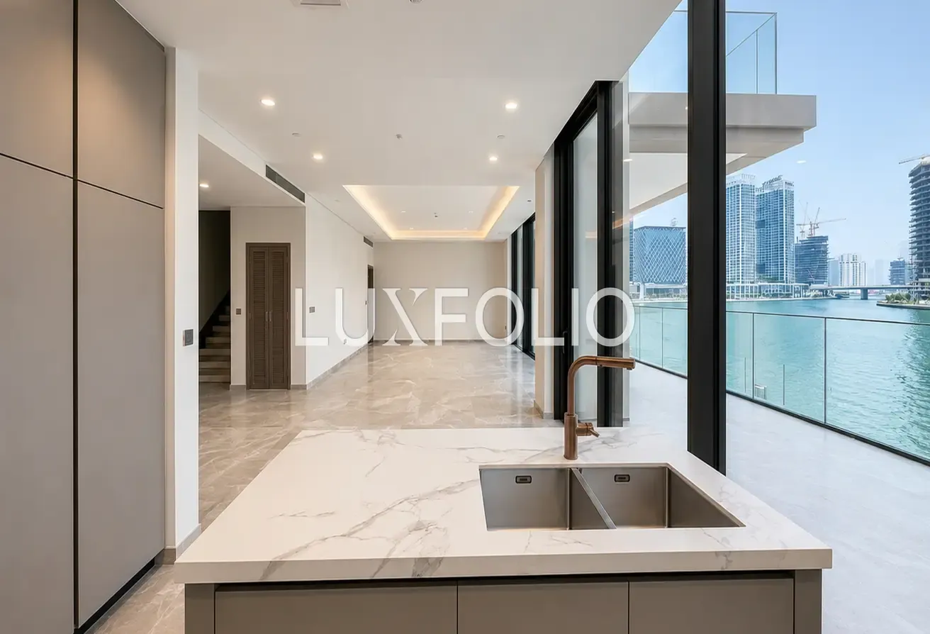 Duplex Loft | Luxury Waterfront Living | Top Floor
