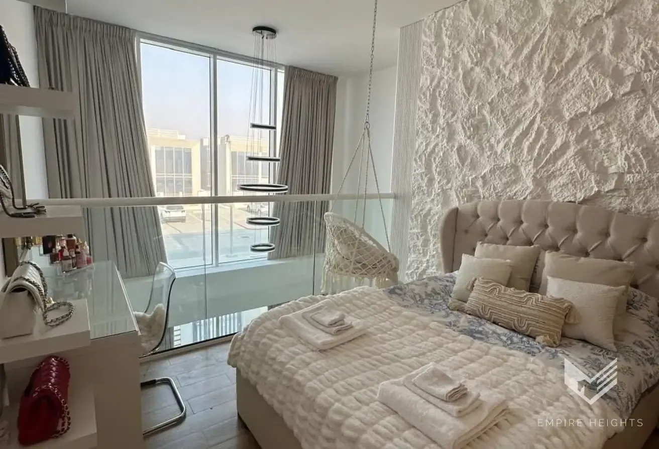 Furnished Loft | Modern Design | Near Amenities