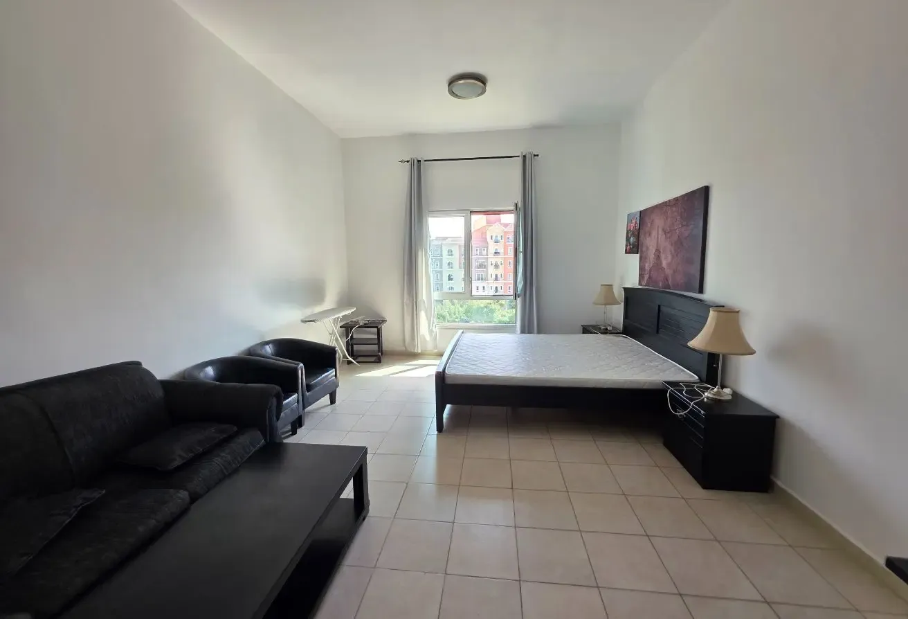 FURNISHED STUDIO | 8 WARDROBES | COMMUNITY VIEW