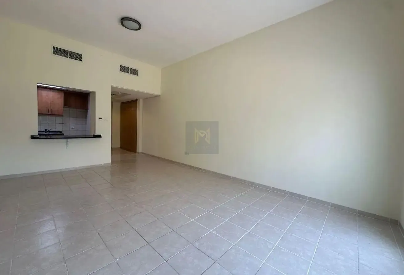 WELL MAINTAINED STUDIO FOR SALE| DISCOVERY GARDENS