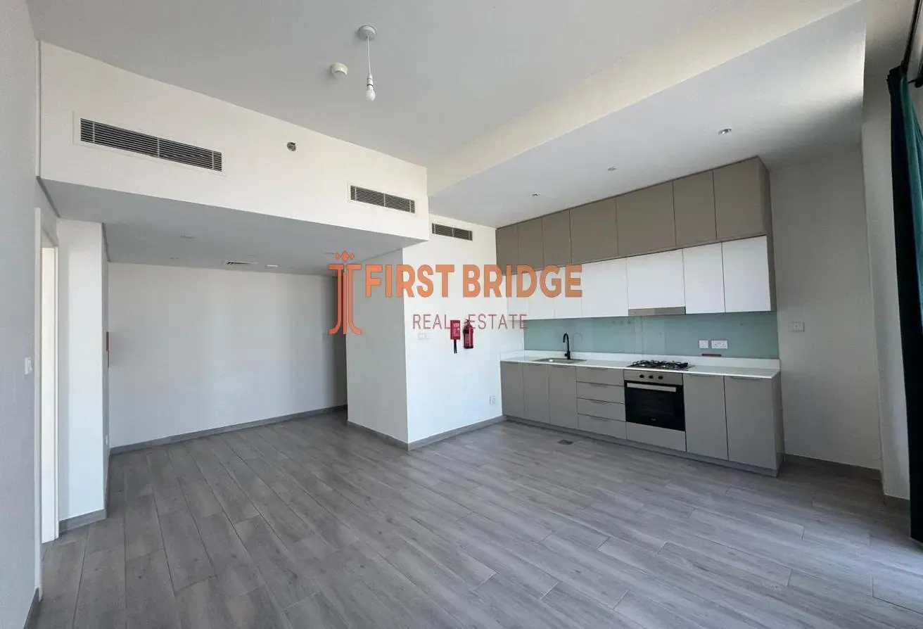 Vacant | Spacious Layout | JGE Phase 2 View