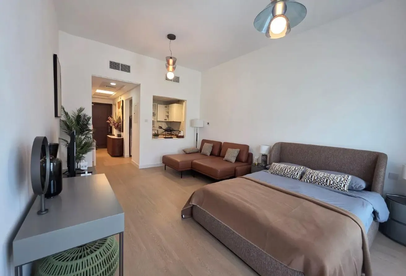 Furnished | Ready to Move | Metro