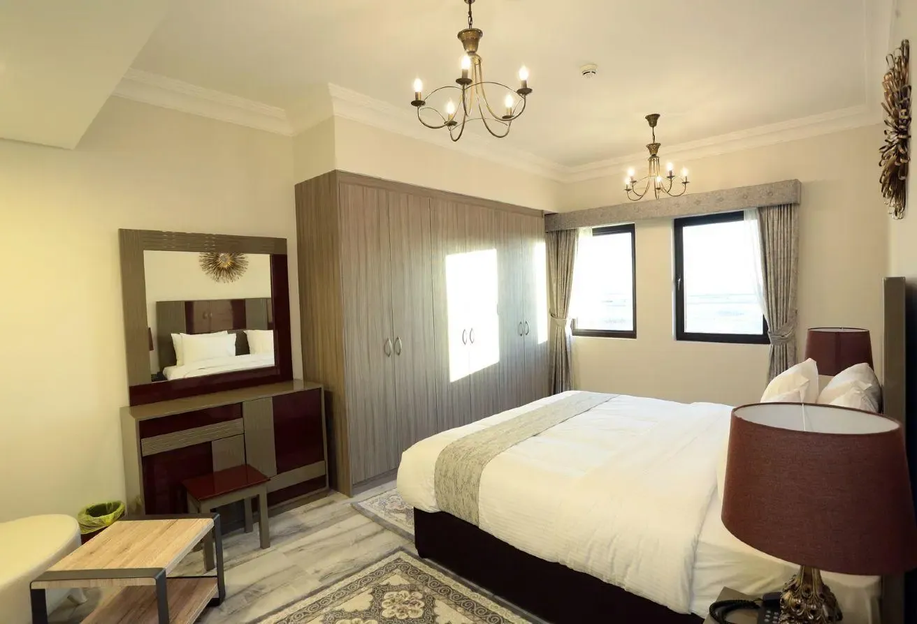 Fully Furnished 2 Bedrooms Apartment