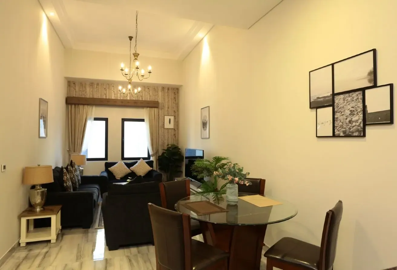 Fully Furnished 2 Bedrooms Apartment