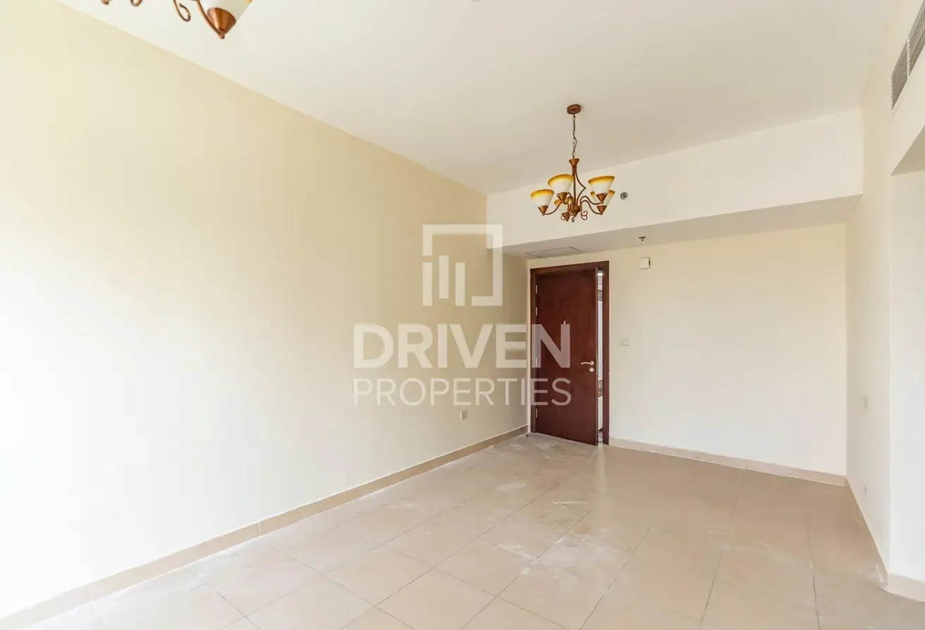 High Floor | Canal and Golf View | Vacant