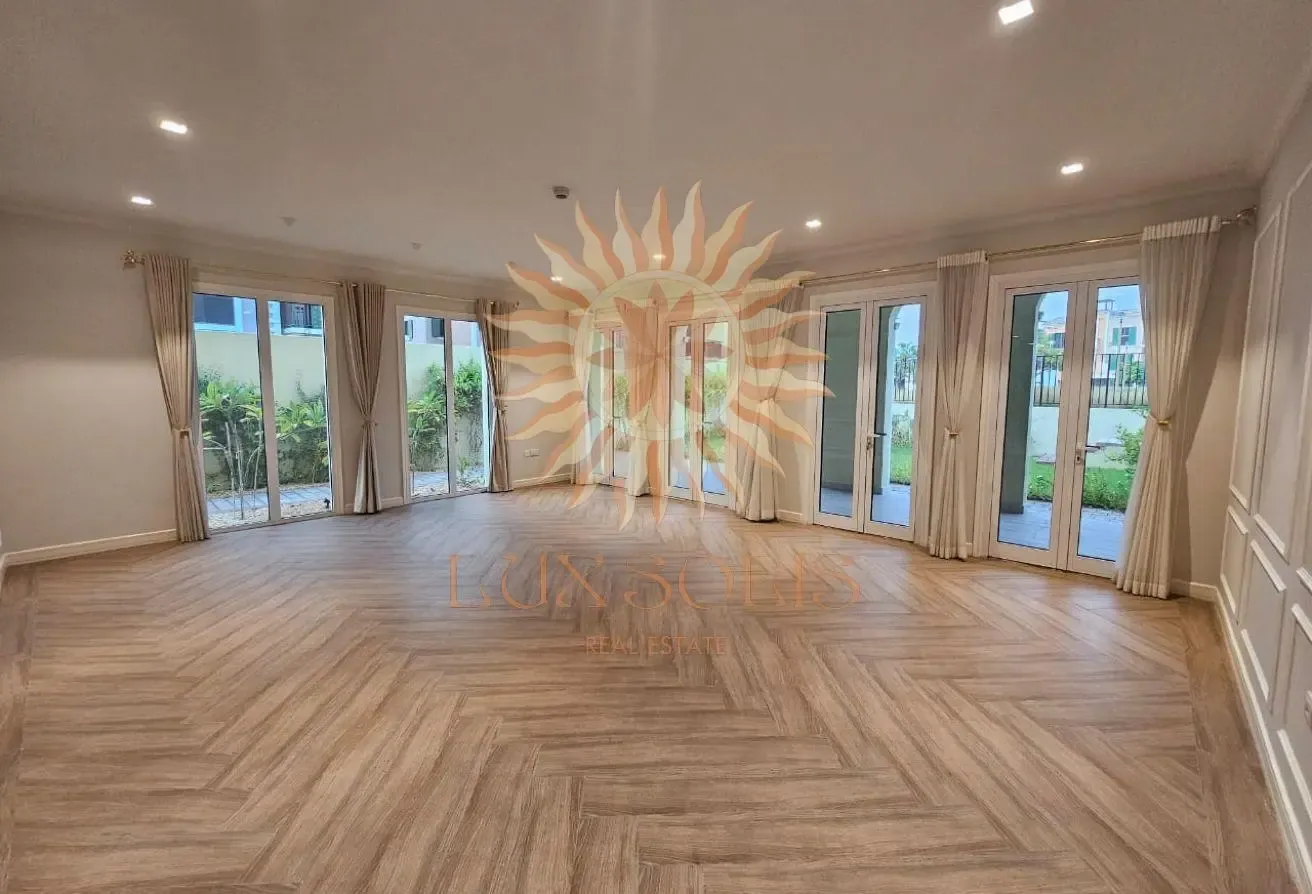 SEASIDE LUXURY | PRIVATE GARDEN | MODERN LIVING