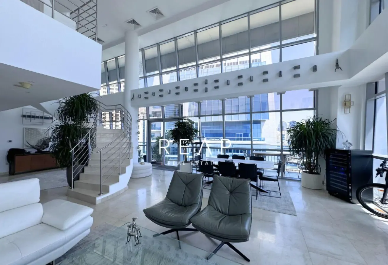 Marina & Sea Views | Luxurious Apartment | Vacant