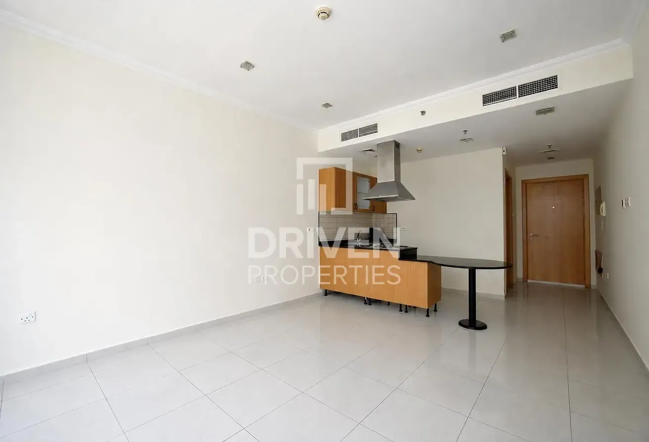 Chiller Free | Multiple Cheques | Ready to Move In