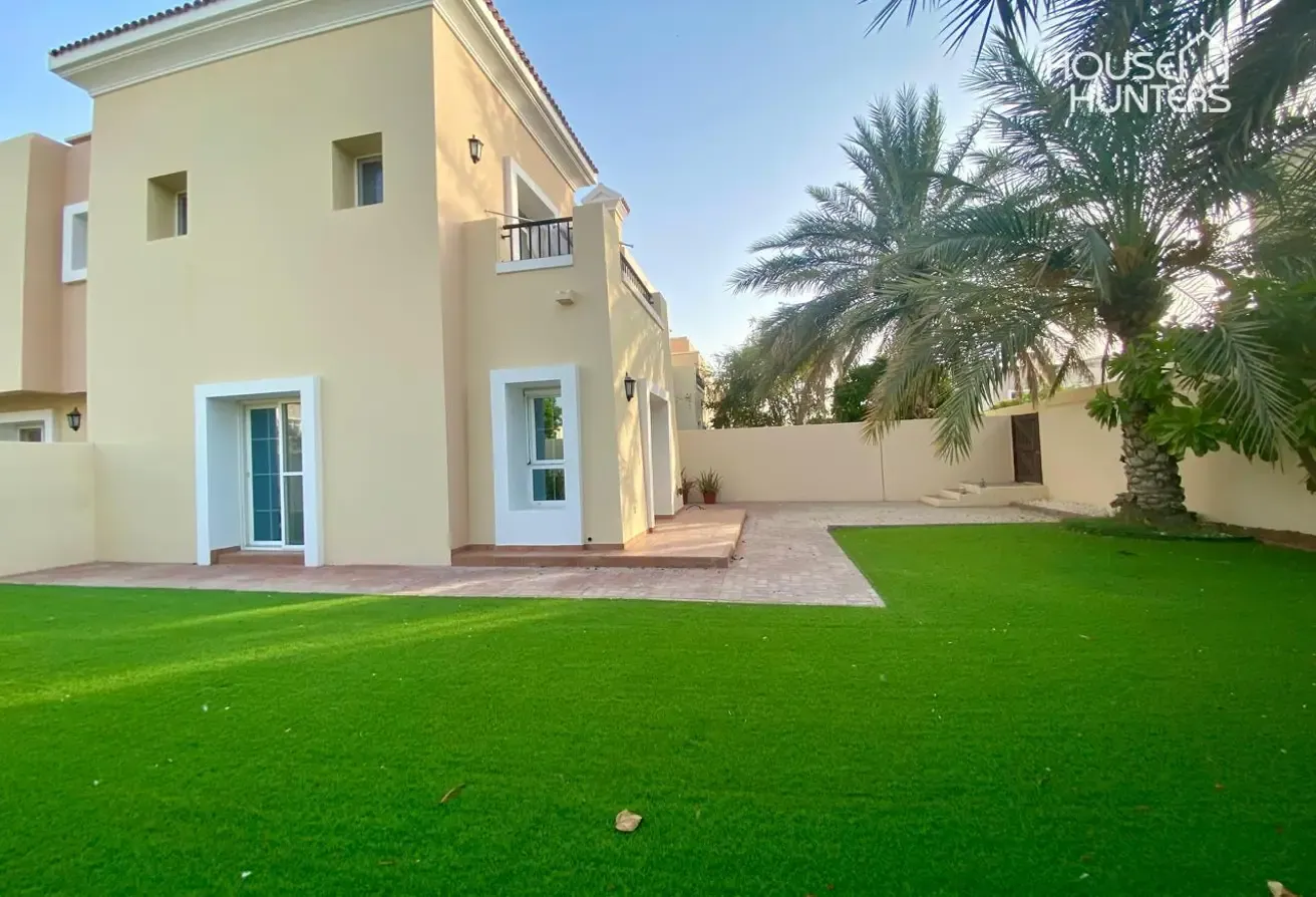 Vacant Now | Well Maintained | Luxurious Plot Size