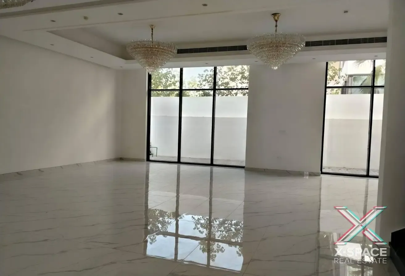 BIG SPACIOUS BRAND NEW VILLA WITH BURJ KHALIFA VIEW