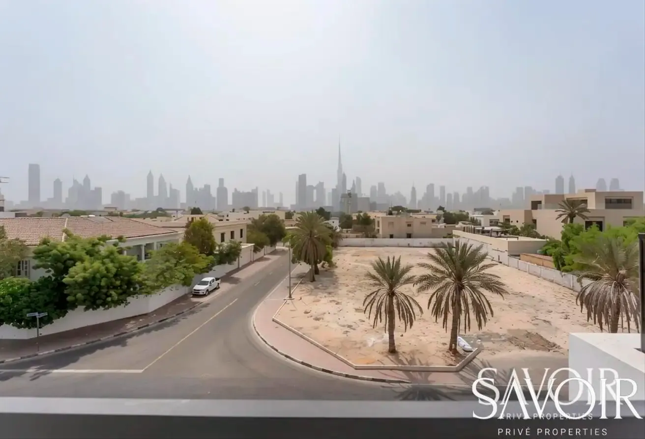 New Luxury Villa | Burj Khalifa View | Vacant