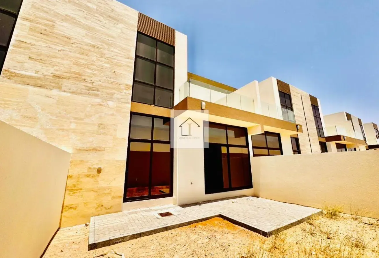 Spacious Layout | Well Maintained | Keys In Hand