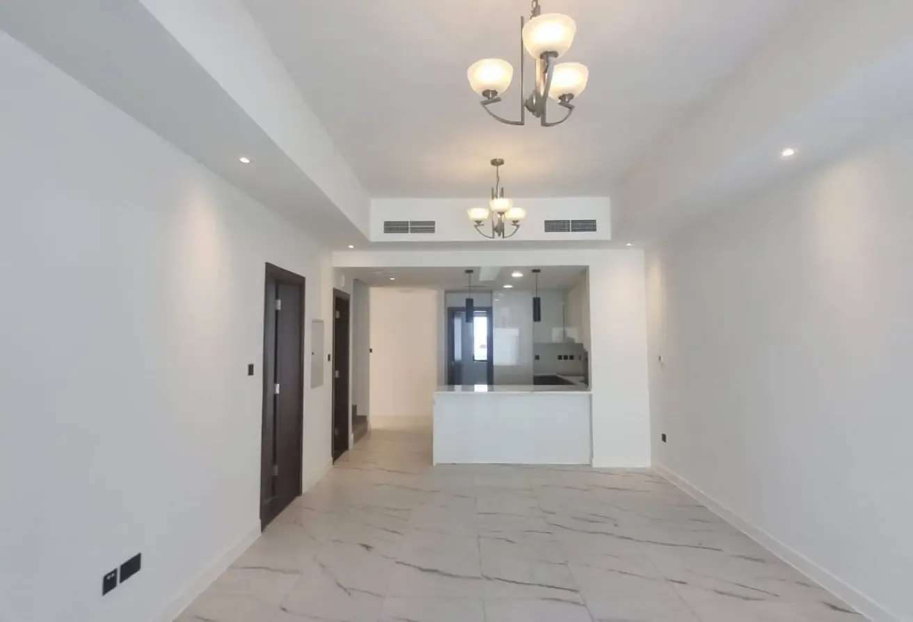 Modern 4-Bed Villa in The Fields MBR City