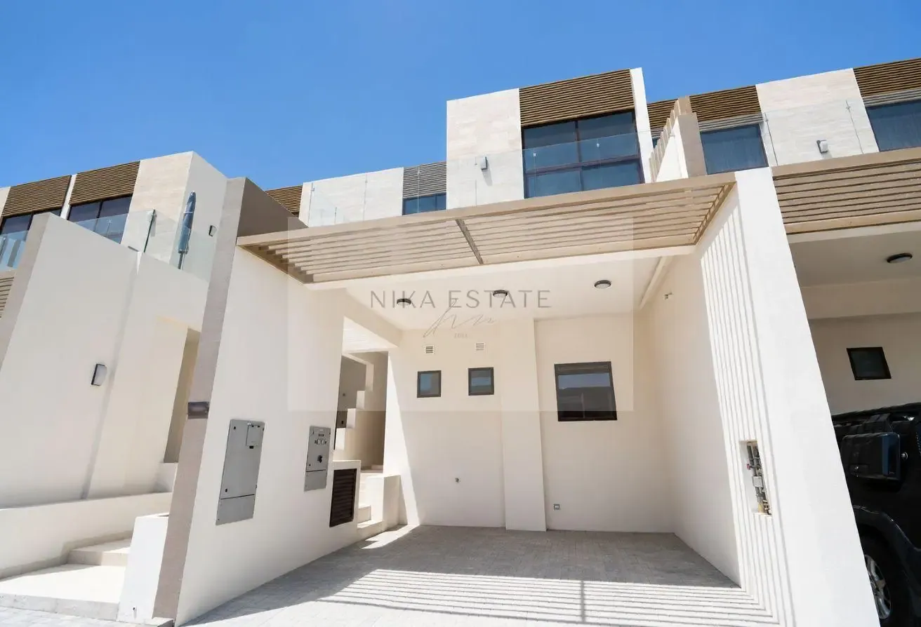 Pool view | 4 Bedroom Townhouse for Rent in Meydan