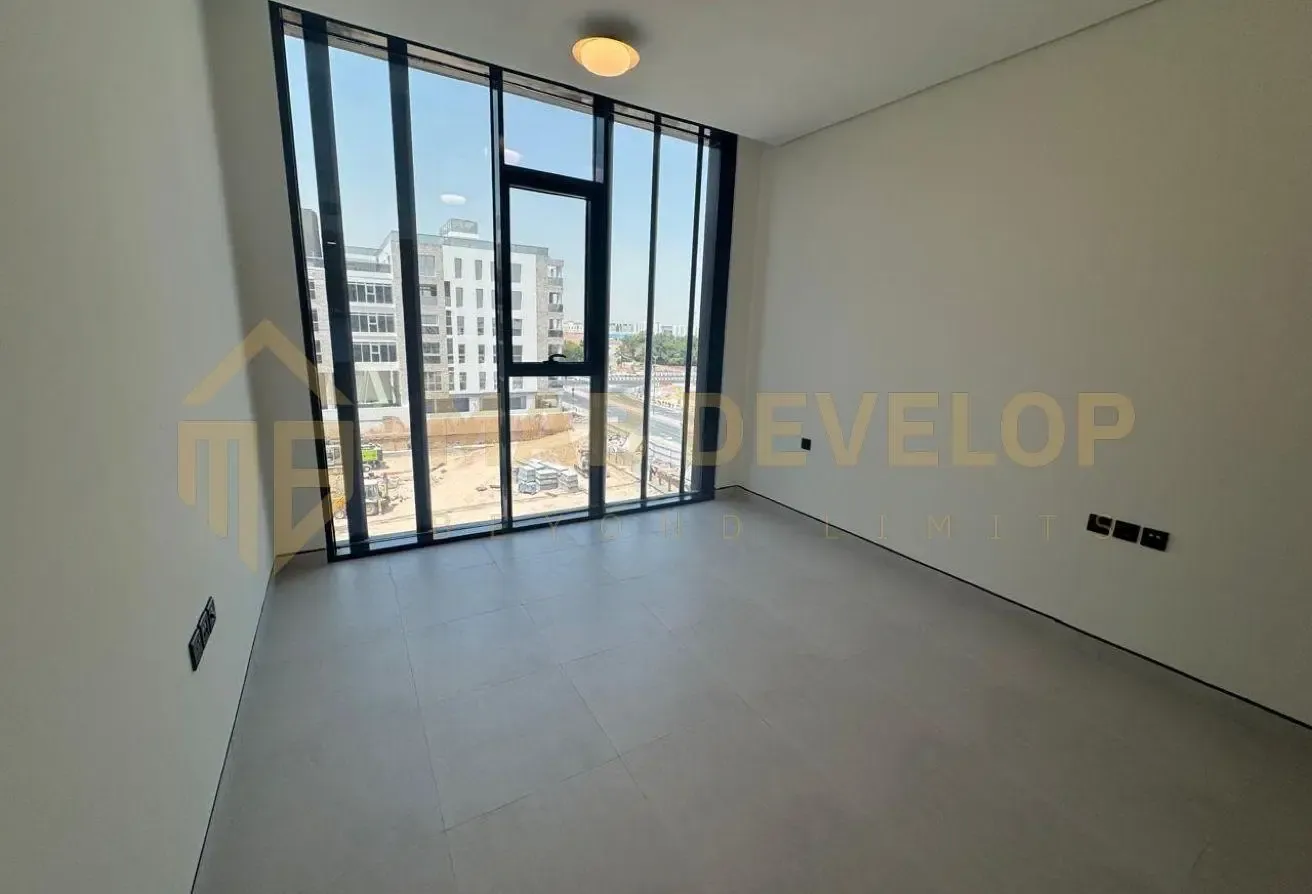 Vacant | Prime Location | Modern Living