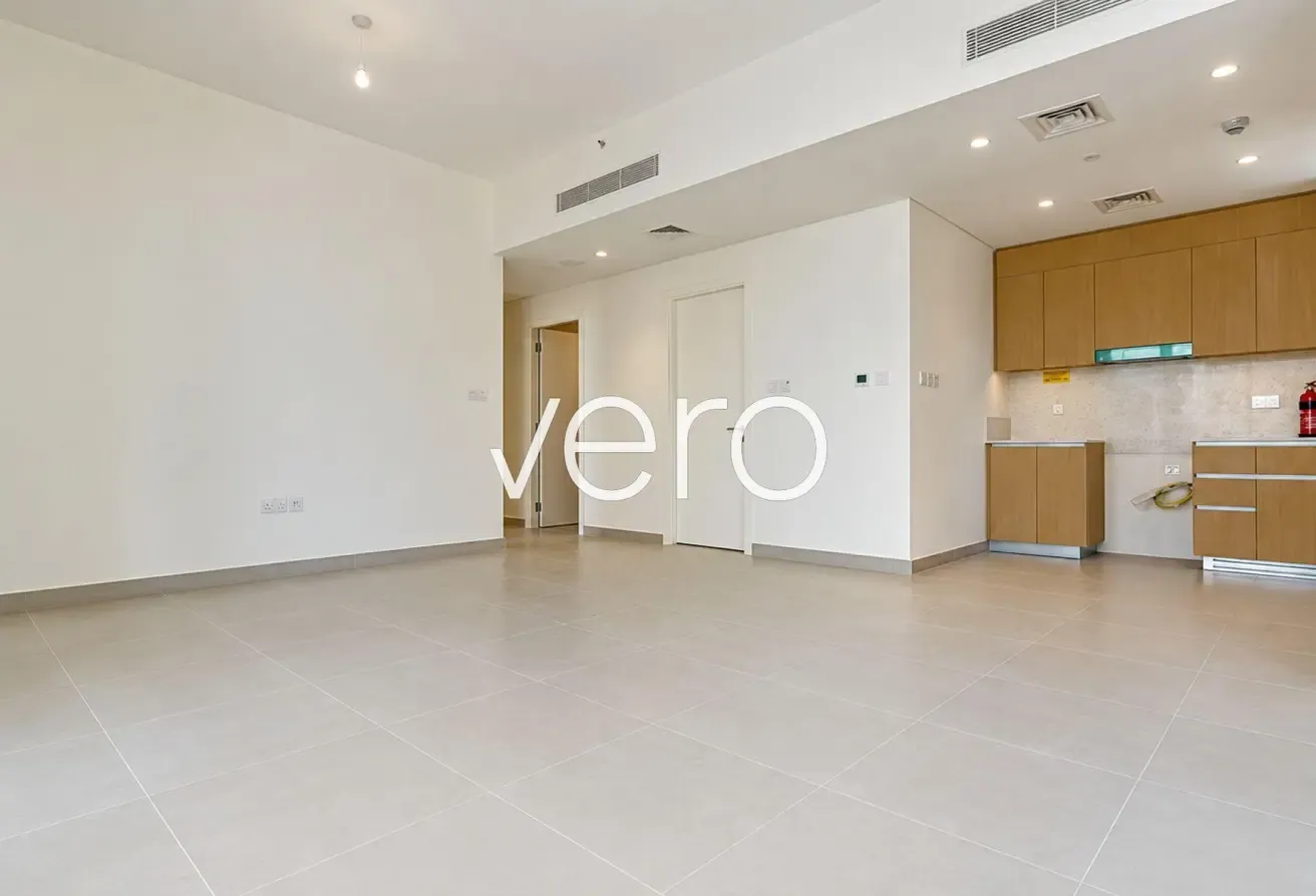 Prime Family Unit |Beach Access | Available August