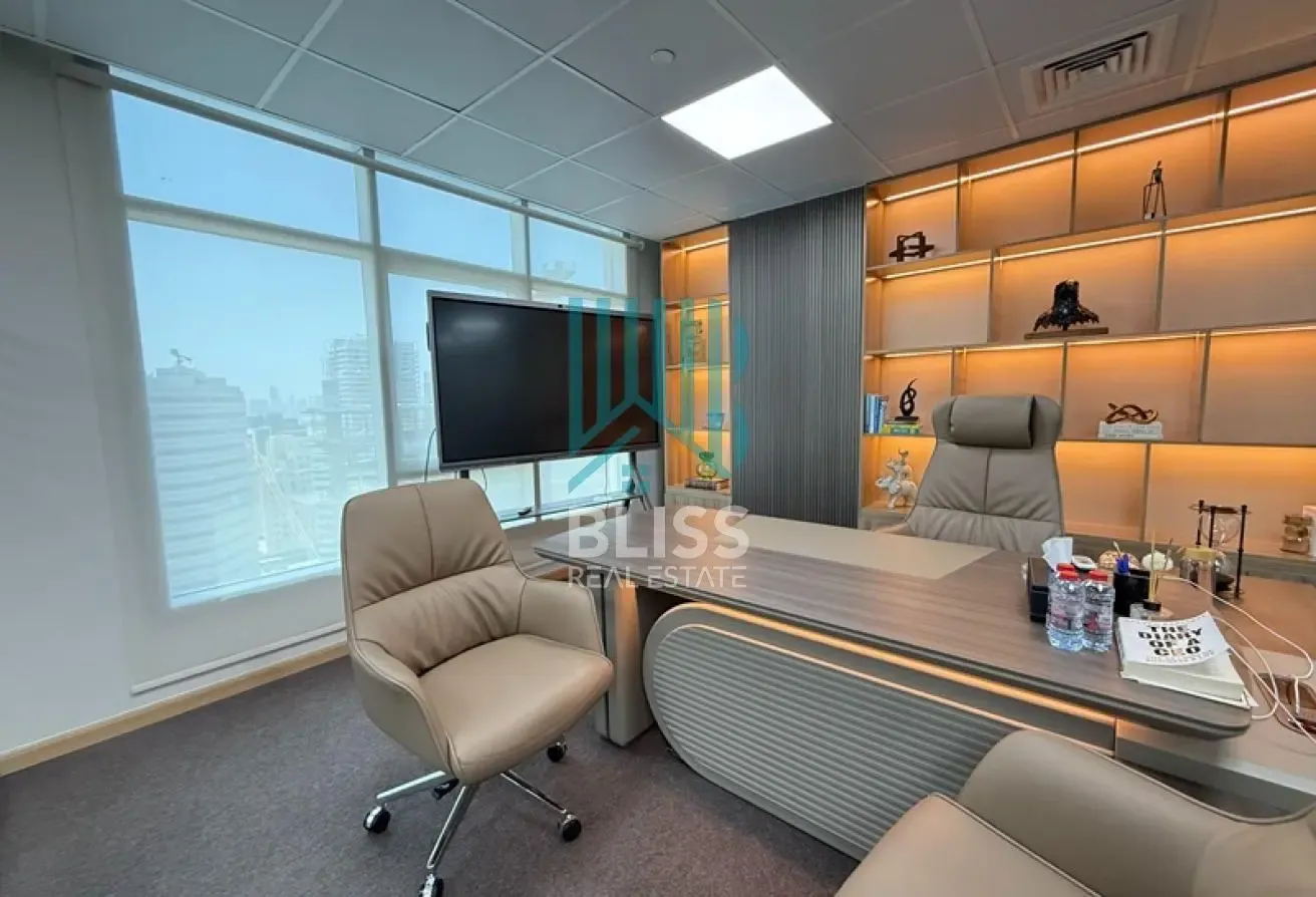Fitted & Upgraded | Close to metro | High Floor
