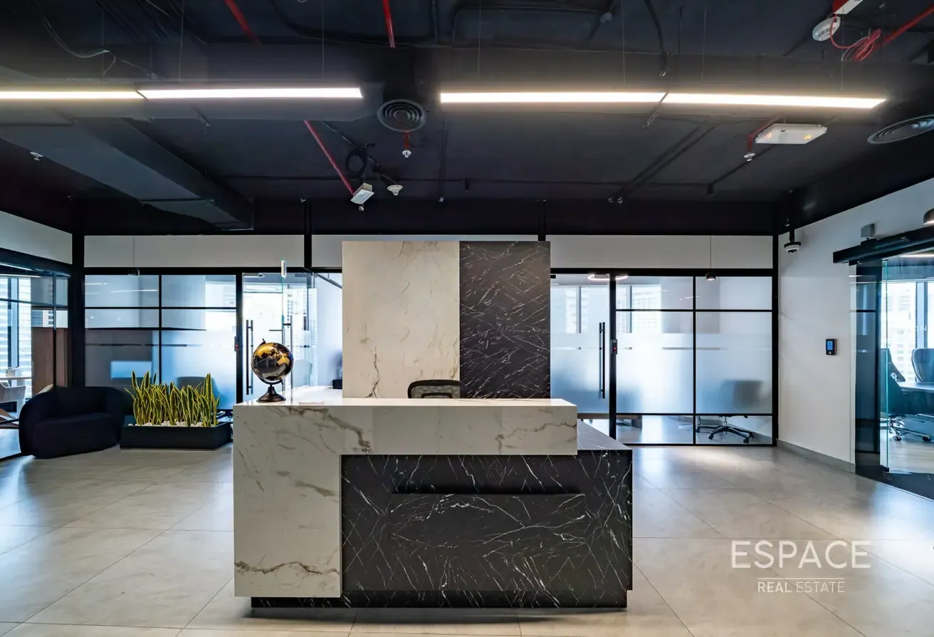 11 Parking Spaces | Luxury Office | Furnished