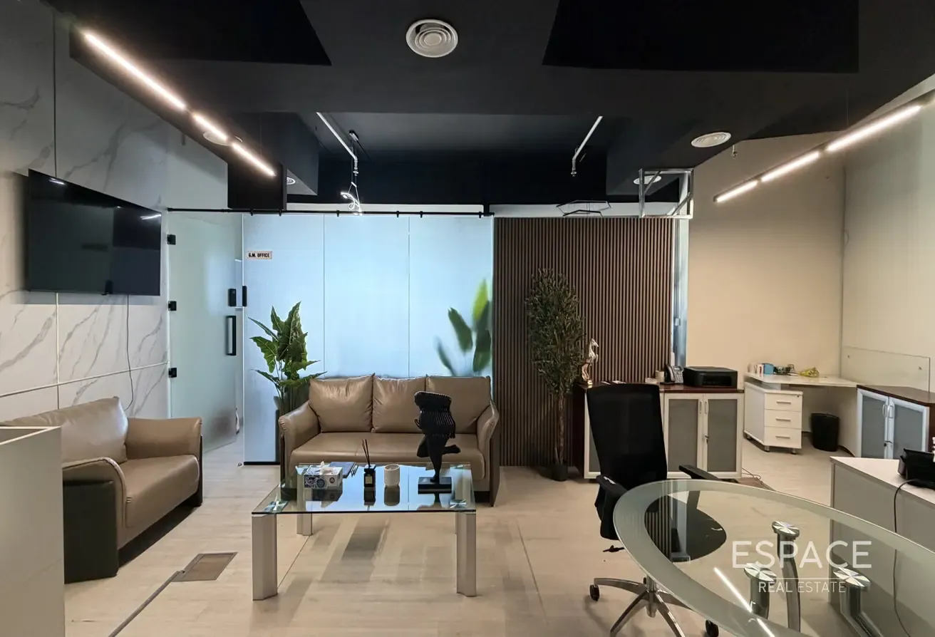 Vacant Now | Furnished | High Floor