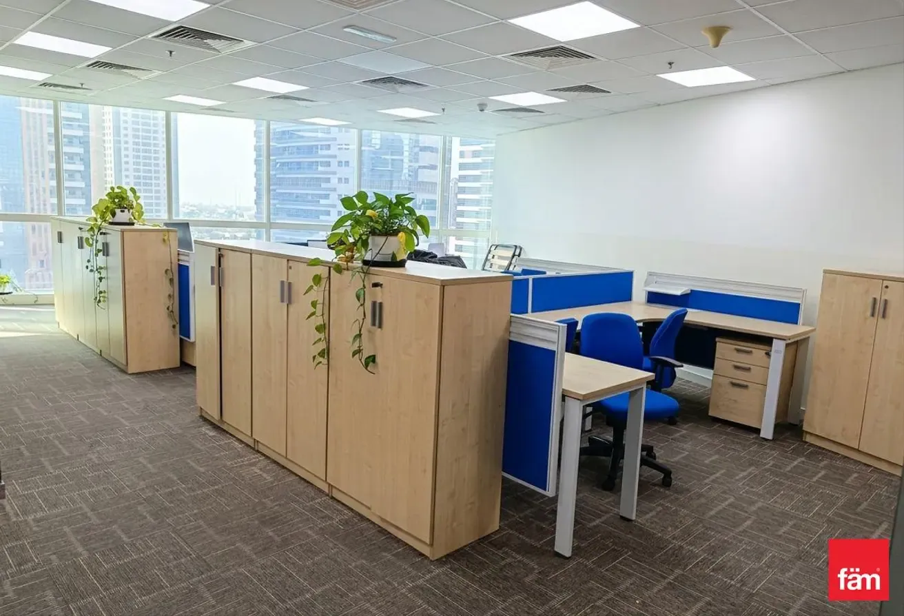 Luxurious & Spacious Fully Fitted Office